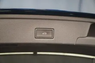 Volkswagen Touareg, 3.0, 250 kW, hybrid, automatic, four-wheel drive