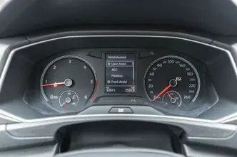 Volkswagen T-Roc, 2.0, 110 kW, дизель, автомат, полный привод