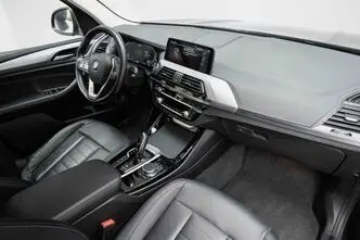 BMW X3, 2.0, 120 kW, бензин, автомат, полный привод