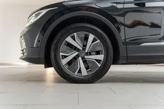 Volkswagen Tiguan, 1.4, 180 kW, petrol, automatic, front-wheel drive