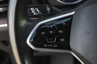 Volkswagen Touareg, 3.0, 169 kW, дизель, автомат, полный привод