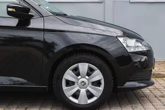 Škoda Fabia, 1.0, 70 kW, бензин, механическая