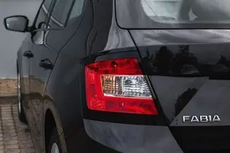 Škoda Fabia, 1.0, 70 kW, бензин, механическая