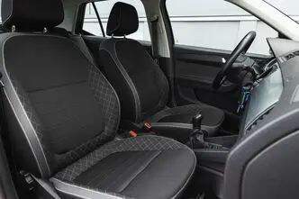 Škoda Fabia, 1.0, 70 kW, бензин, механическая