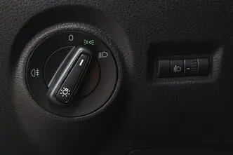 Škoda Fabia, 1.0, 70 kW, бензин, механическая