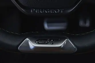 Peugeot 208, 1.2, 81 kW, бензин, автомат, передний привод