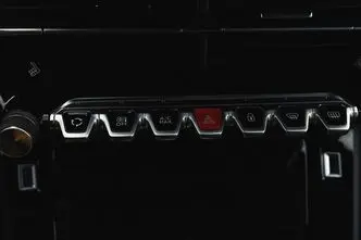 Peugeot 208, 1.2, 81 kW, бензин, автомат, передний привод