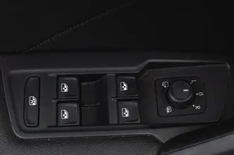 Volkswagen Tiguan, 2.0, 110 kW, дизель, автомат, полный привод