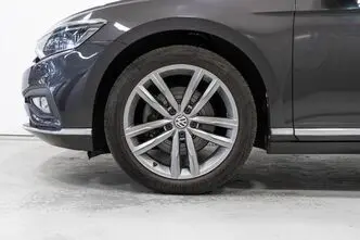 Volkswagen Passat, 2.0, 140 kW, diesel, automatic, front-wheel drive