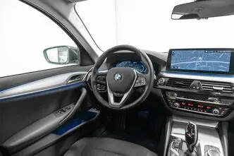 BMW 530, 2.0, 215 kW, plug-in hybrid, automatic, four-wheel drive