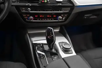 BMW 530, 2.0, 215 kW, plug-in hybrid, automatic, four-wheel drive