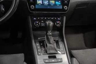 Škoda Superb, 1.4, 160 kW, plug-in hybrid, automatic, front-wheel drive