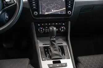 Škoda Superb, 2.0, 110 kW, дизель, автомат, передний привод