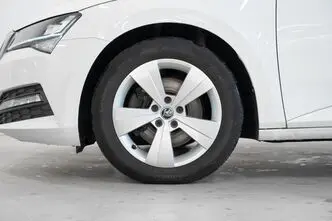 Škoda Superb, 2.0, 110 kW, дизель, автомат, передний привод