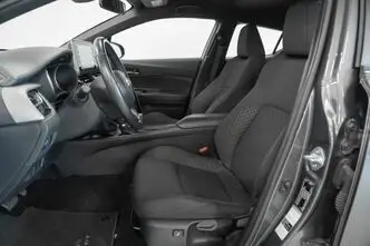 Toyota C-HR, 1.8, 72 kW, pistikhübriid, automaat, esivedu