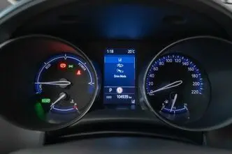 Toyota C-HR, 1.8, 72 kW, pistikhübriid, automaat, esivedu