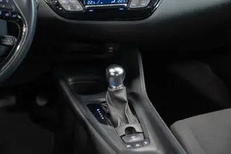 Toyota C-HR, 1.8, 72 kW, pistikhübriid, automaat, esivedu
