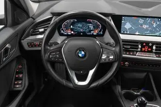BMW 118, 1.5, 100 kW, petrol, automatic, front-wheel drive