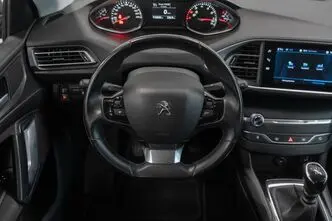 Peugeot 308, 1.2, 96 kW, бензин, механическая, передний привод