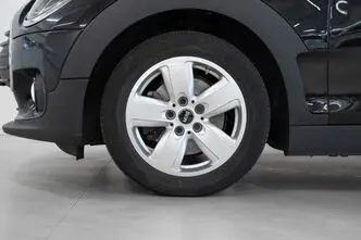 MINI Clubman, 1.5, 100 kW, bensiin, manuaal, esivedu