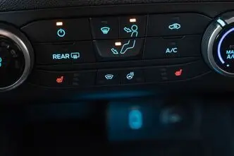 Ford Focus, 1.5, 88 kW, diesel, automatic, front-wheel drive