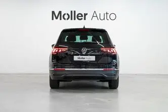 Volkswagen Tiguan, 1.4, 110 kW, подключаемый гибрид, автомат, передний привод
