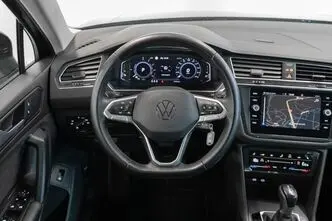 Volkswagen Tiguan, 1.4, 110 kW, подключаемый гибрид, автомат, передний привод