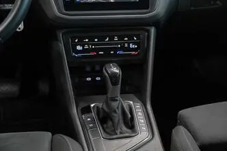 Volkswagen Tiguan, 1.4, 110 kW, подключаемый гибрид, автомат, передний привод