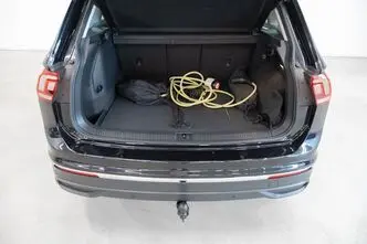 Volkswagen Tiguan, 1.4, 110 kW, подключаемый гибрид, автомат, передний привод