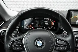 BMW 520, 2.0, 140 kW, дизель, автомат, полный привод