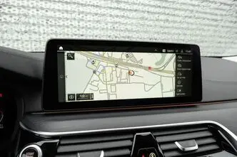 BMW 520, 2.0, 140 kW, дизель, автомат, полный привод