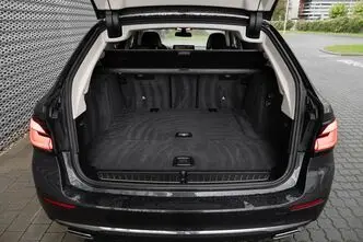 BMW 520, 2.0, 140 kW, дизель, автомат, полный привод