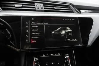 Audi e-tron, 300 kW, elekter, automaat, nelikvedu