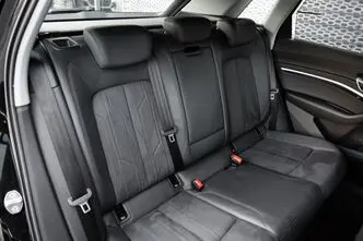 Audi e-tron, 300 kW, elekter, automaat, nelikvedu