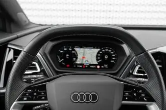 Audi Q4 e-tron, 220 kW, электричество, автомат, полный привод