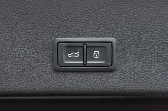 Audi SQ8, 370 kW, electric, automatic, four-wheel drive
