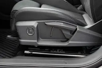 Audi Q4 e-tron, 210 kW, elekter, automaat, tagavedu