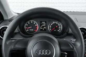 Audi A1, 1.4, 90 kW, бензин, автомат, передний привод