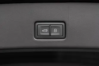 Audi Q4 e-tron, 210 kW, электричество, автомат, полный привод