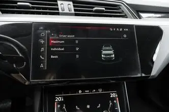Audi e-tron, 230 kW, elekter, automaat, nelikvedu