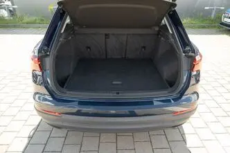 Audi Q3, 2.0, 110 kW, diesel, automatic, four-wheel drive