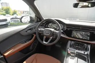 Audi Q8, 3.0, 290 kW, бензин, автомат, полный привод