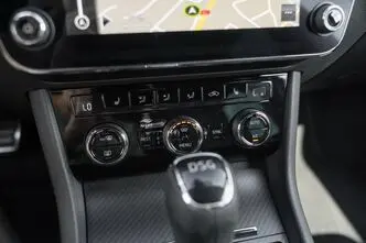 Škoda Superb, 1.4, 160 kW, pistikhübriid, automaat, esivedu