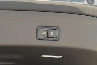 Audi Q6, 0.1, 225 kW, bensiin, automaat, tagavedu