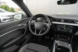 Audi Q8 e-tron, 300 kW, elekter, automaat, nelikvedu