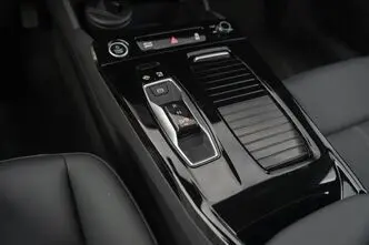 Audi A6, 210 kW, elekter, automaat, tagavedu