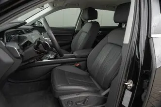 Audi e-tron, 300 kW, elekter, automaat, nelikvedu