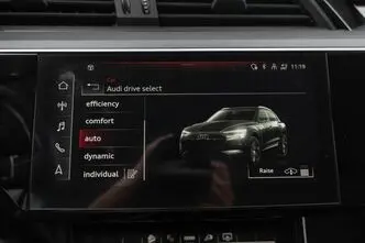 Audi e-tron, 300 kW, elekter, automaat, nelikvedu
