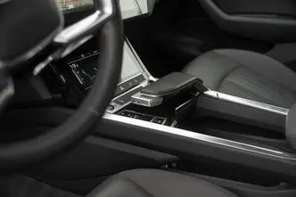 Audi e-tron, 300 kW, elekter, automaat, nelikvedu
