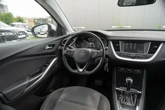 Opel Grandland X, 1.2, 96 kW, бензин, автомат, передний привод